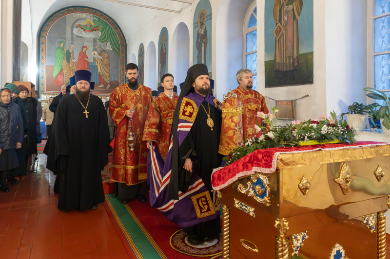 Архипастырь возглавил престольные торжества в храме Вознесения Господня города Калач