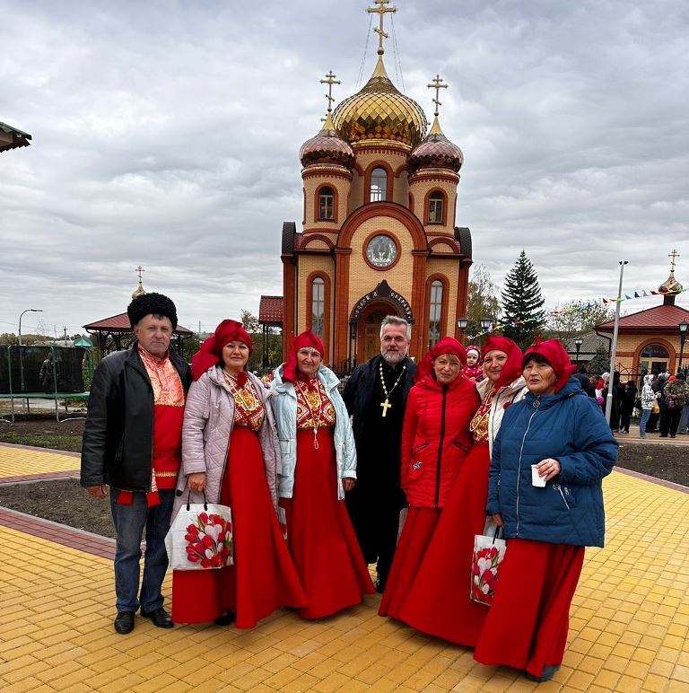 Покровская ярмарка на Троицком приходе с. Новая Калитва