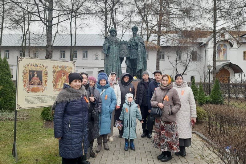  Прихожане храмов Богучарского церковного округа совершили паломническую поездку по святым местам