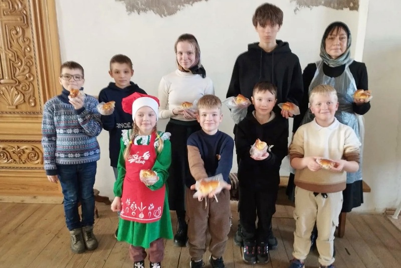 Воспитанники воскресной группы при храме Преображения Господня села Заброды приняли участие в мастер-классе в честь Сорока мучеников
