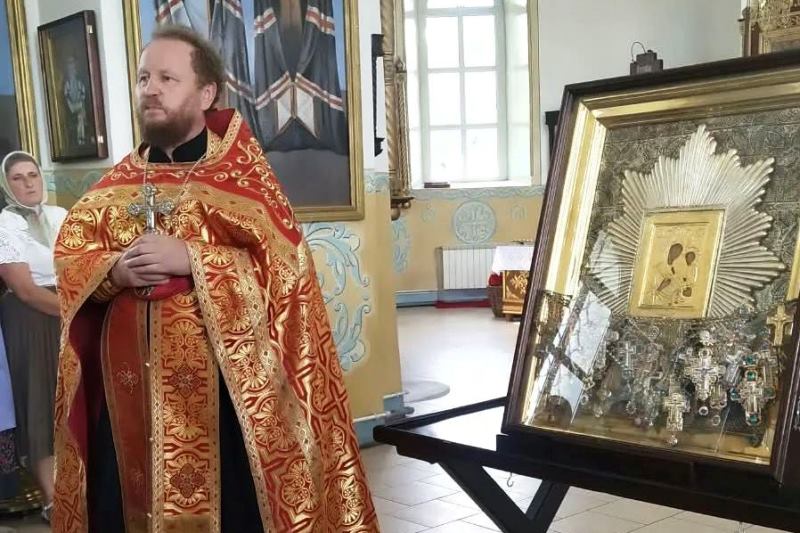 Святой образ Богородицы «Избавительница от бед» (Ташлинская) посетил Богучарский район