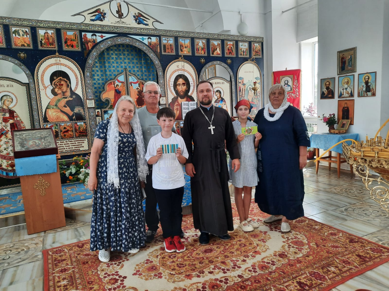 Акция «Собери ребенка в школу» в Богучарском благочинии