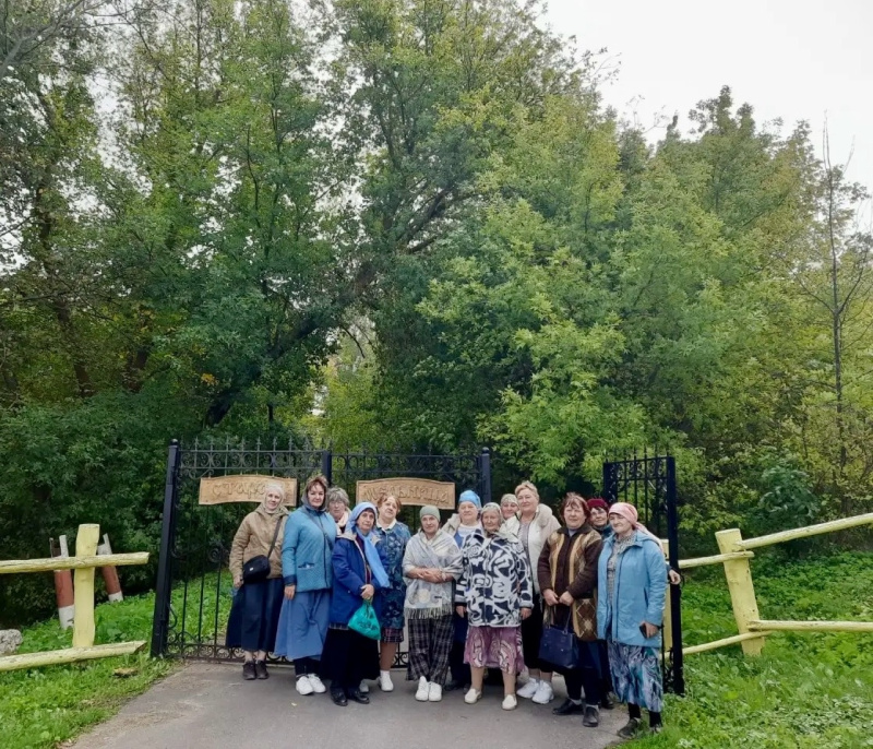 Престольный праздник в Костомаровском женском монастыре: прихожане Богучарского благочиния совершили паломническую поездку