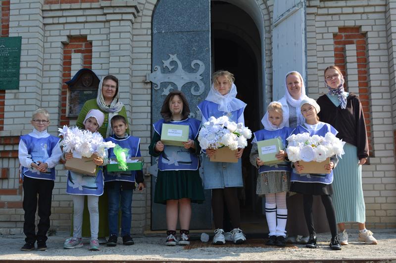 В Каменке завершилась благотворительная акция «Белый цветок», направленная на оказание помощи онкобольным детям