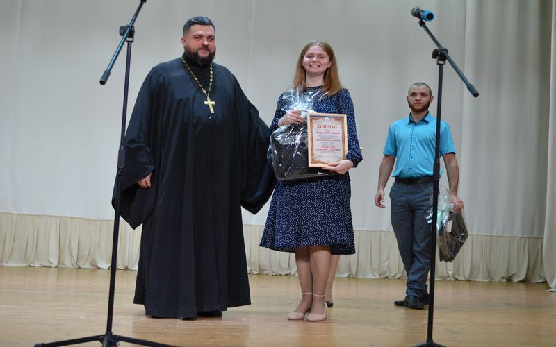 В Богучаре прошло торжественное награждение победителей епархиального конкурса литературного творчества "Просвещенные светом"