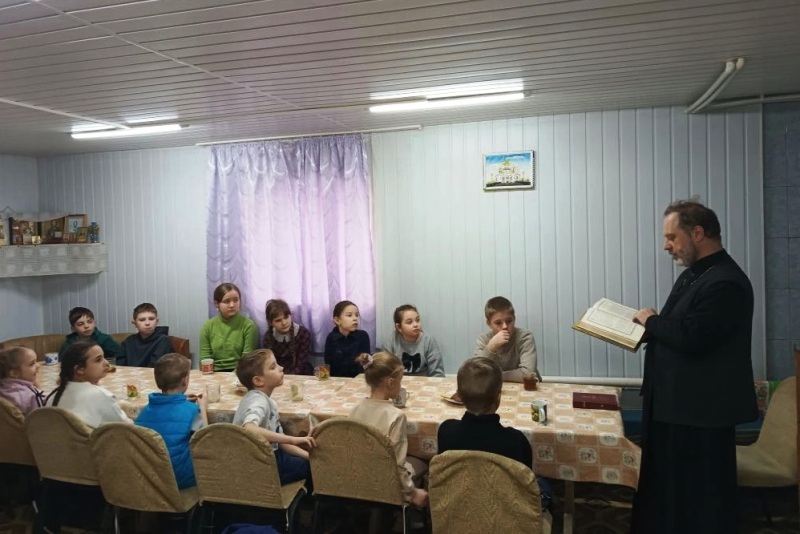 Духовно‑просветительское мероприятие ко Дню православной книги прошло в храме Александра Невского города Калача