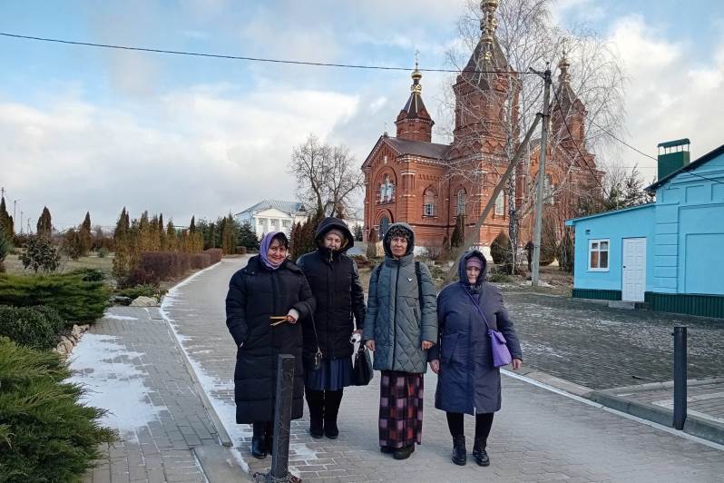 Паломники из Верхнемамонского района совершили поездку в Рождество-Богородицкий мужской монастырь
