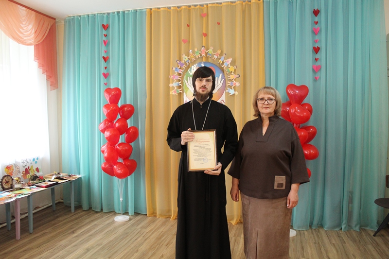 В Острогожской школе-интернат для детей с ОВЗ состоялось мероприятие, посвященное Международному дню инвалида