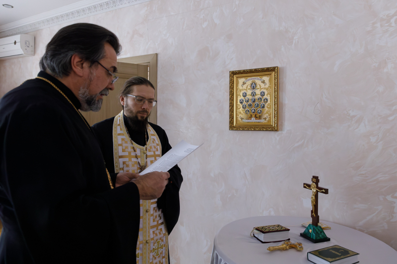Правящий Архиерей привел к присяге нового члена церковного епархиального суда Россошанской епархии