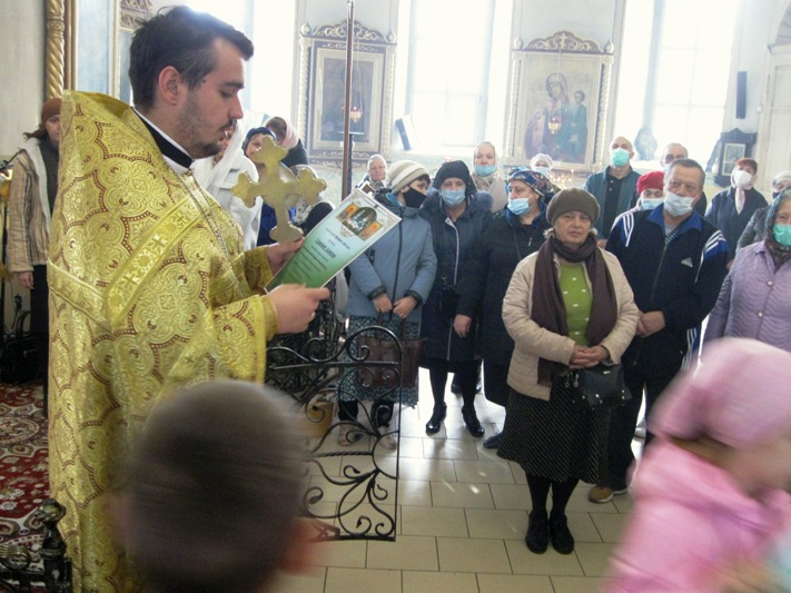В Богучарском благочинии завершилась ежегодная благотворительная акция «Белый цветок»