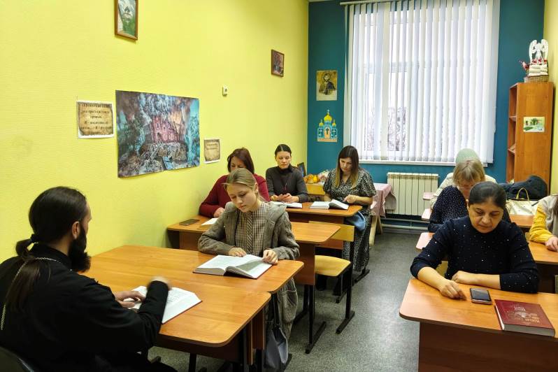 Встреча преподавателей воскресной школы «Добро» с духовником