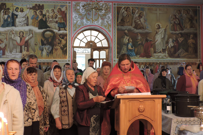 Молебен в День трезвости в Сретенском храме Острогожска