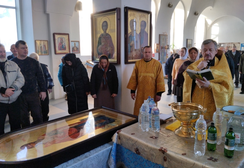 В Казанском храме г. Павловск совершили освящение новой иконы святителя Спиридона Тримифунтского