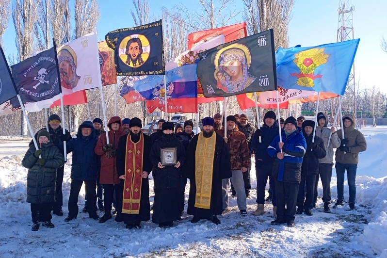 В поселке Каменка состоялся традиционный братский молебен