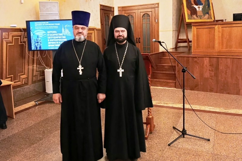 Представители Павловского благочиния приняли участие в секции епархиального отдела по взаимодействию с казачеством Воронежской митрополии в г. Воронеже