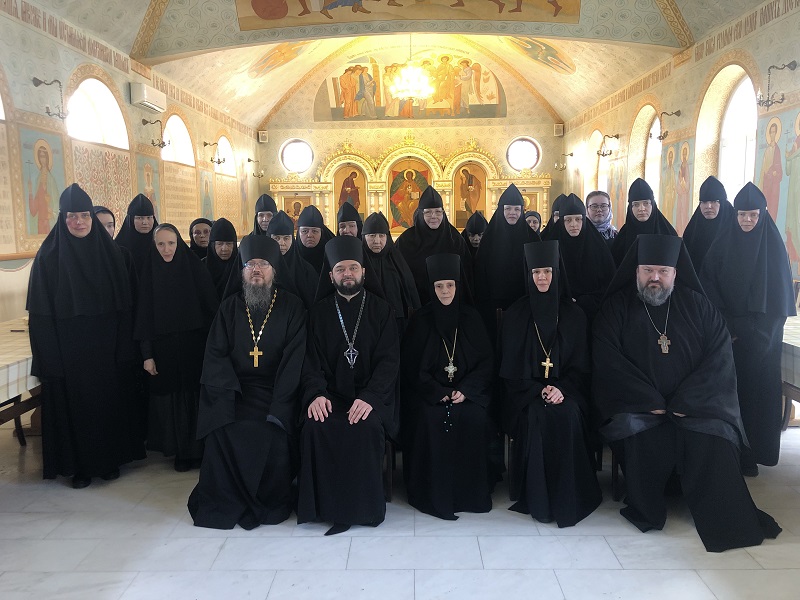 В Воронеже прошла конференция регионального этапа Митрофановских чтений для монашествующих