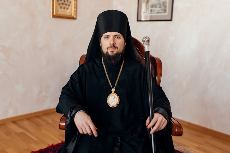 Обращение епископа Россошанского и Острогожского Дионисия по случаю празднования «Дня семьи любви и верности»