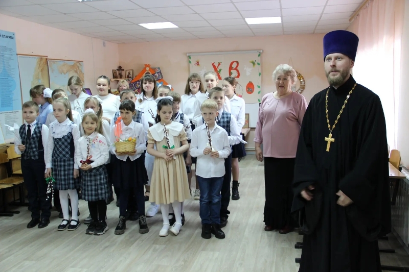В воскресной группе при Петропавловском храме состоялся детский праздник, посвященный Светлому Христову Воскресению