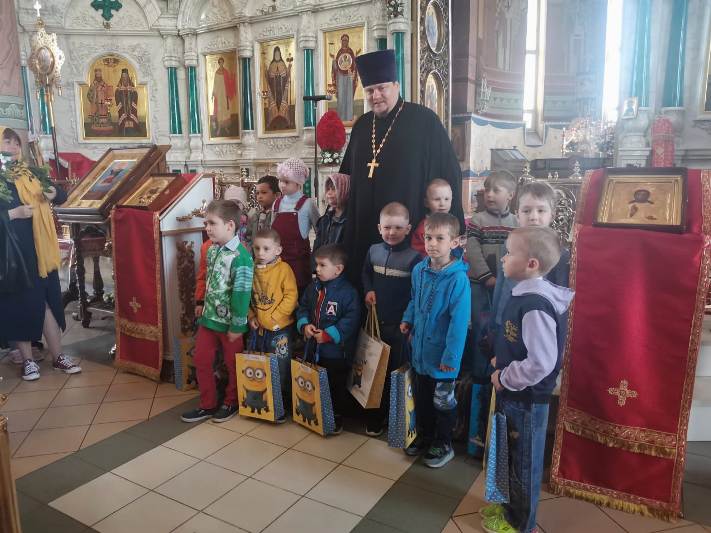 В Ильинском кафедральном соборе прошел промежуточный этап акции «Пасхальная радость - детям»