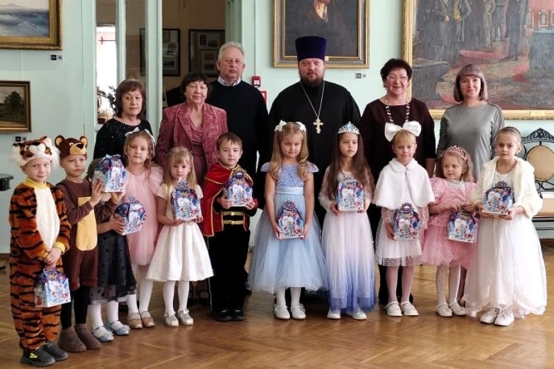 В Острогожском историко‑художественном музее имени И. Н. Крамского состоялся Рождественский утренник для воспитанников воскресной школы