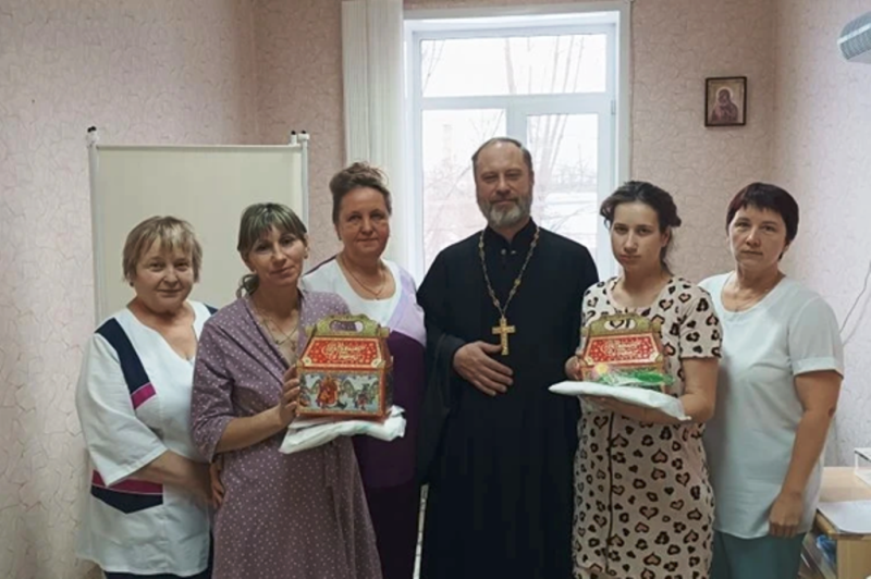 Клирик Калачеевского благочиния посетил акушерское отделение БУЗ ВО «Калачеевская районная больница»