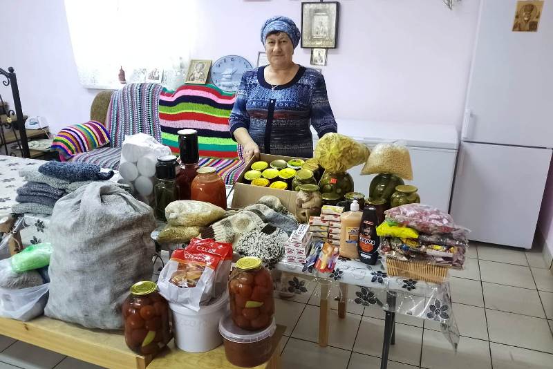 Прихожане Михайло-Архангельского храма села Воробьевка направили очередной гуманитарный груз в зону проведения СВО