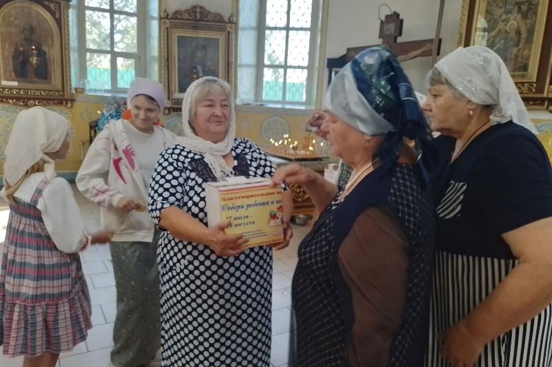 Благотворительная акция «Собери ребенка в школу»: помощь нуждающимся семьям в Богучарском благочинии