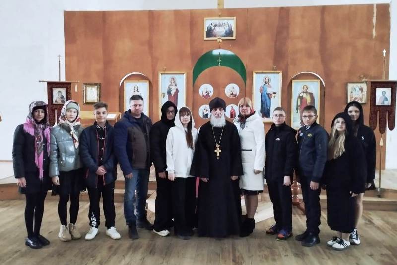 Духовный разговор: состоялась встреча школьников с настоятелем храма Преображения Господня села Заброды