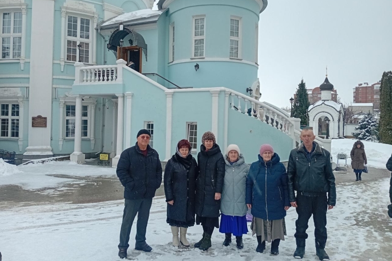 Паломники из Верхнемамонского района совершили паломническую поездку в Алексеево-Акатов женский монастырь города Воронежа