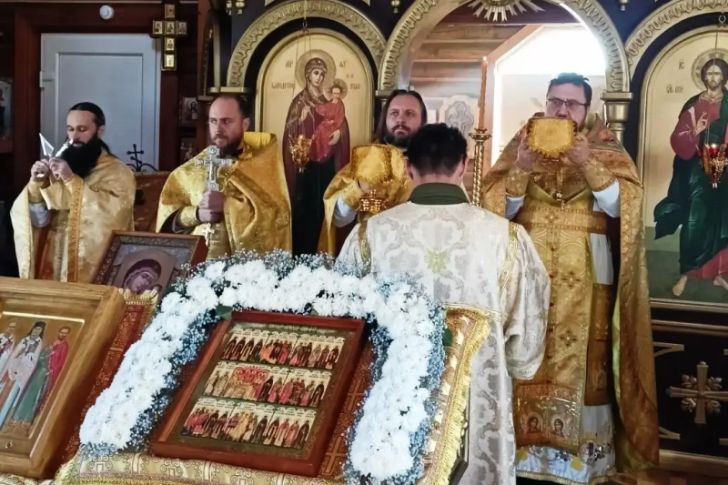 В храме Архистратига Божия Михаила села Воробьевка соборно совершена миссионерская Литургия