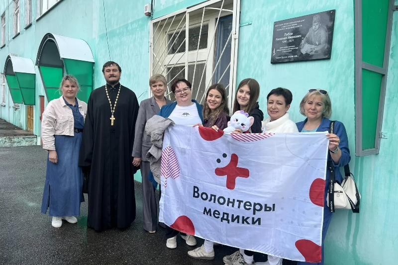 Маленьких пациентов Россошанской ЦРБ поздравили с Днем защиты детей