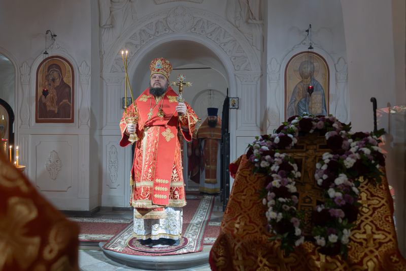 Преосвященнейший Сергий, епископ Борисоглебский и Бутурлиновский совершил Божественную литургию в Костомаровском Спасском женском монастыре