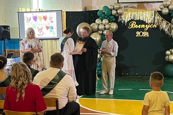 В школе № 4 города Острогожск прошел выпускной вечер