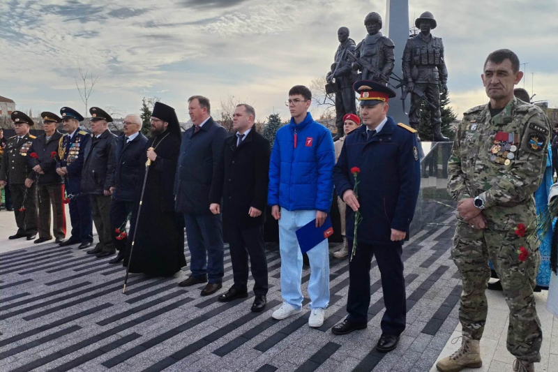 Правящий Архиерей принял участие в торжественном открытии мемориала памяти, славы, скорби и гордости в г. Россоши