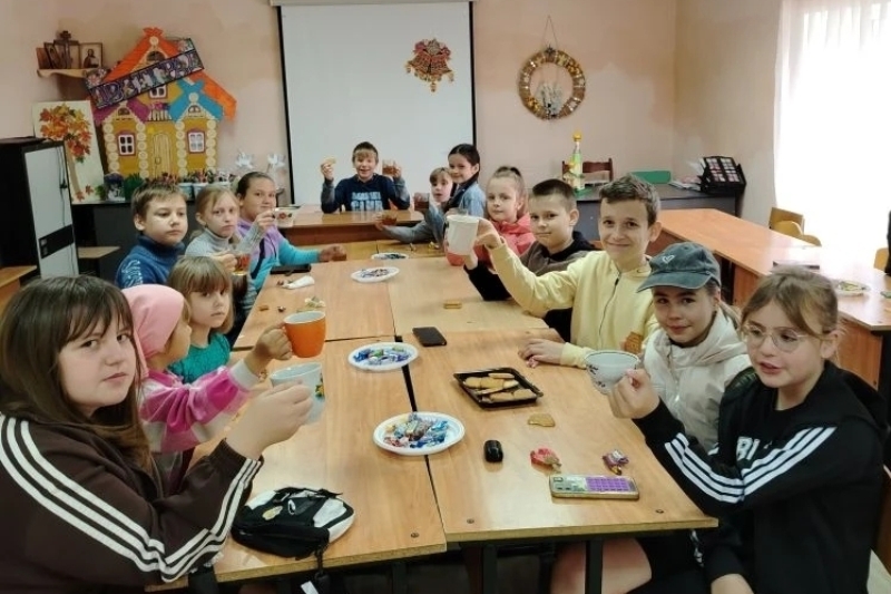 В воскресной группе храма святых апостолов Петра и Павла села Петропавловка завершился учебный год