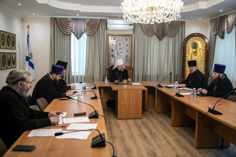 Под председательством главы Воронежской митрополии состоялось заседание Архиерейского совета