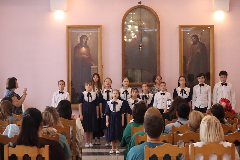 В воскресной школе «Добро» Ильинского кафедрального собора состоялось родительское собрание