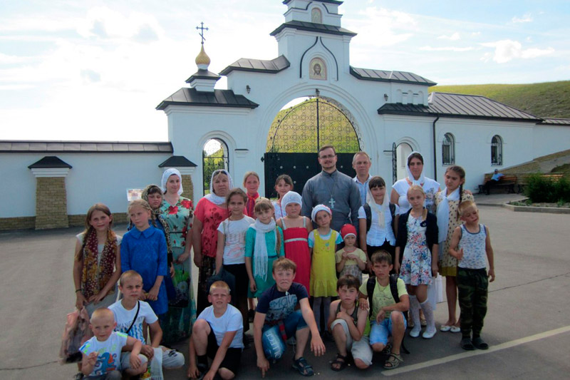 Паломническая поездка в Спасский женский монастырь села Костомарово