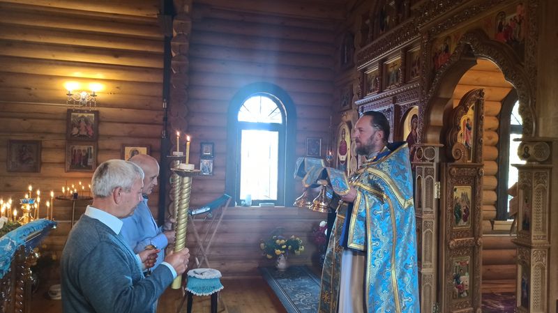 В храме Рождества  Пресвятой Богородицы с. Нижний Мамон встретили престольный праздник