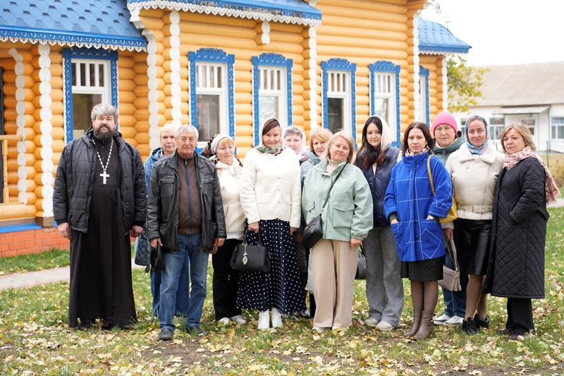 Педагоги МБОУ Калачеевская гимназия № 1 им. Н. М. Дудецкого посетили самое красивое село Воронежской области (2024)