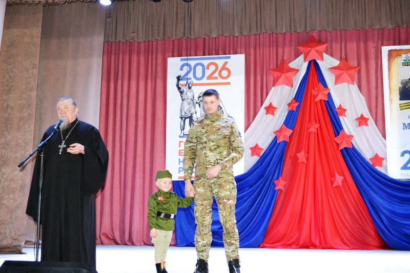 Благочинный Репьевского церковного округа принял участие в праздничном мероприятии