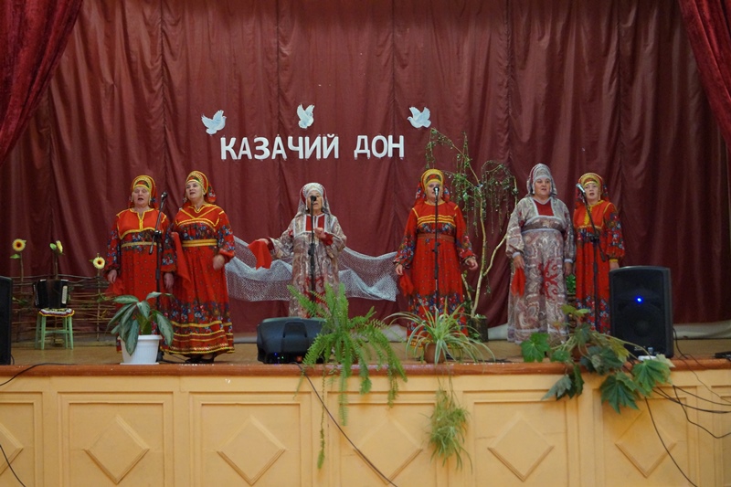 В СДК с. Бабка прошёл Межмуниципальный фестиваль казачьей культуры "КАЗАЧИЙ ДОН"