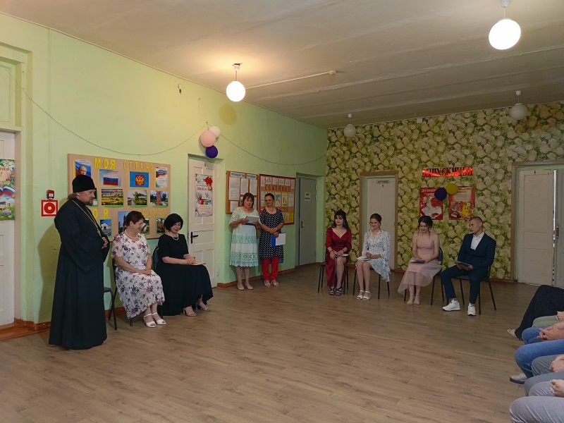  В школе с. Солдатское прошёл выпускной вечер для учащихся, закончивших школьное образование