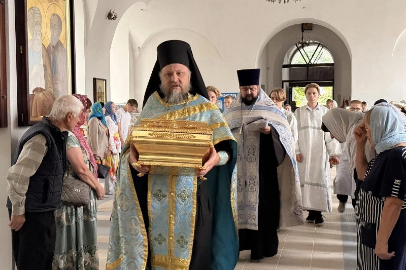 Мощи священномученика Петра (Зверева), архиепископа Воронежского, пребывали в храмах Павловского церковного округа