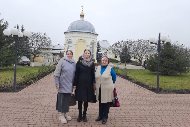Паломники из Богучарского благочиния поклонились святыне в г. Россошь