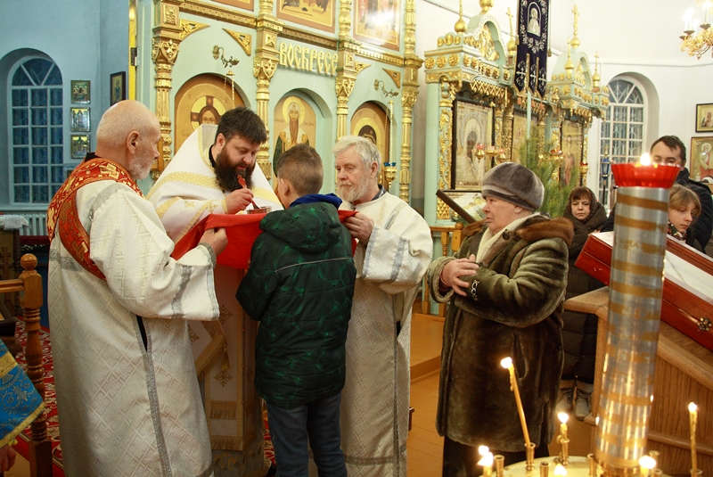 В день Крещения Господня в Казанском храме послка Каменка состоялось торжественное богослужение