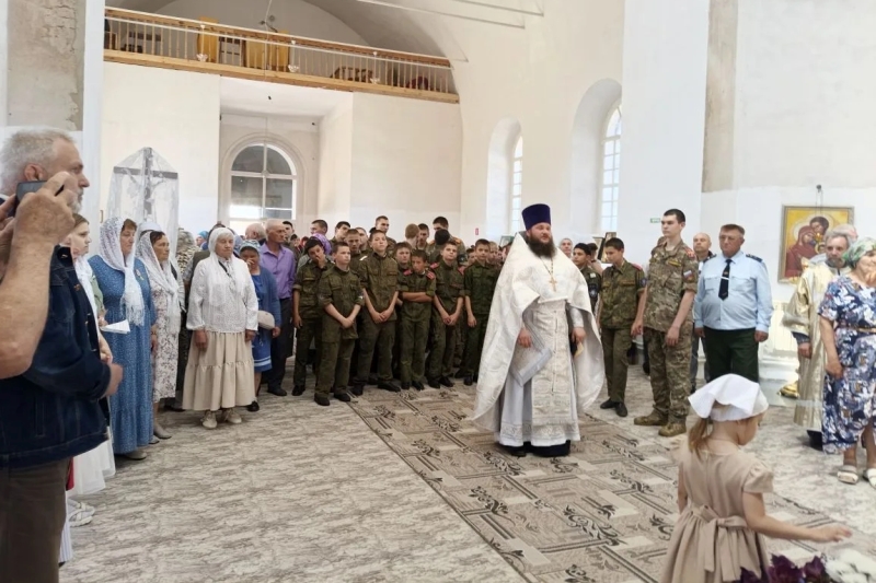 В храме Иоанна Богослова села Гороховка отметили престольный праздник