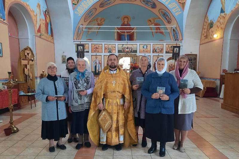 В храмах Кантемировского района прошли мероприятия, посвященные Дню пожилого человека