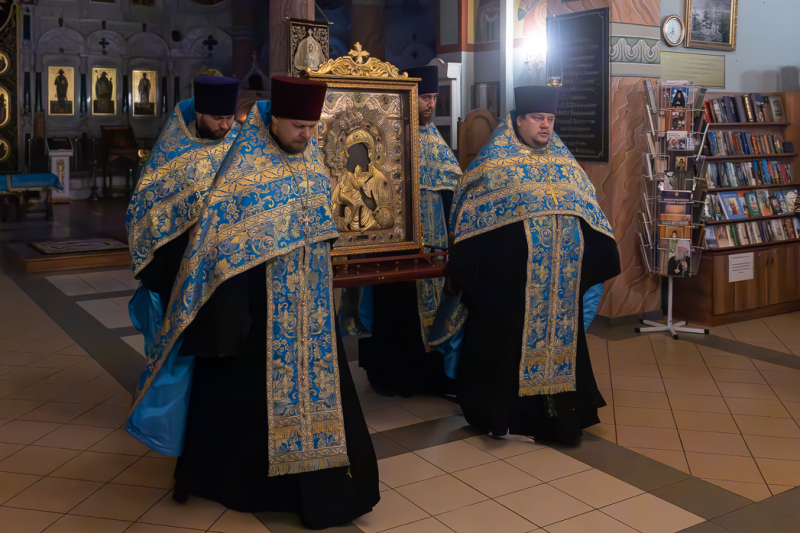 Радуйся, Мати Божия, Предстательнице и Заступнице наша усердная