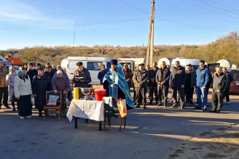 В Воробьевском районе совершен благодарственный молебен по случаю завершения уборки урожая